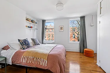 124 Kane Street, #2