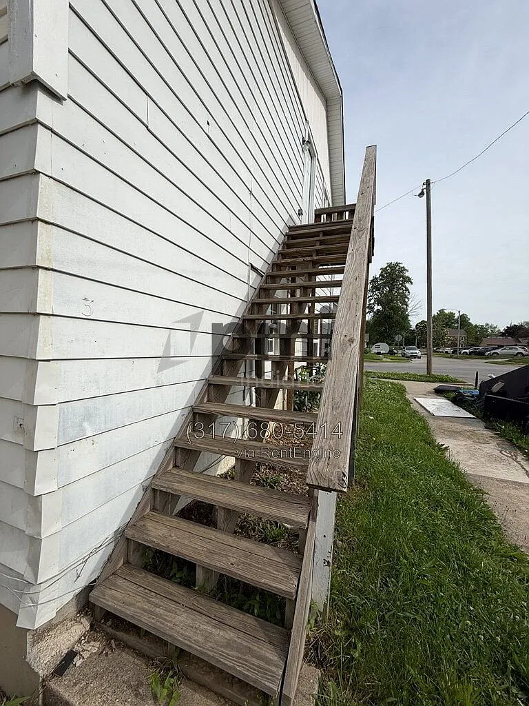 2 bed, 1.5 bath, 1200 sqft, $945 — Photo 3