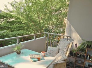 5101 River Rd APT 405, Bethesda, MD 20816