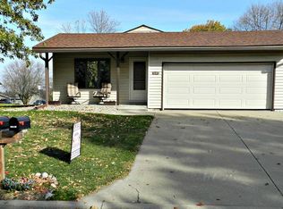 1643 N Ray Ave, Maryville, MO 64468