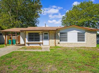 823 Straight Ln, Universal City, TX 78148