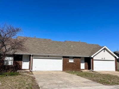 2945/2947 W Village Lane, Springfield, MO, 65807