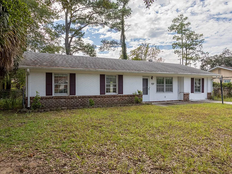 5 Ossabaw Rd — Photo 2