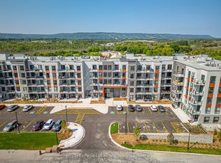 4 Kimberly Ln #422, Collingwood, ON L9Y0Z7