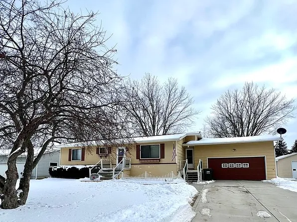 906 5th St, Sloan, IA 51055