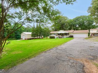 122 E Knight Rd, McDonough, GA 30252