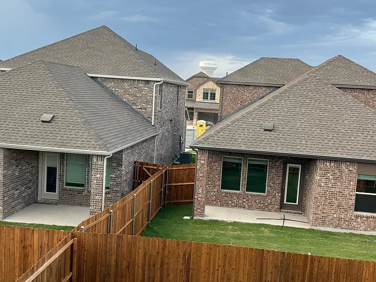 Sunflower Ln — Photo 4