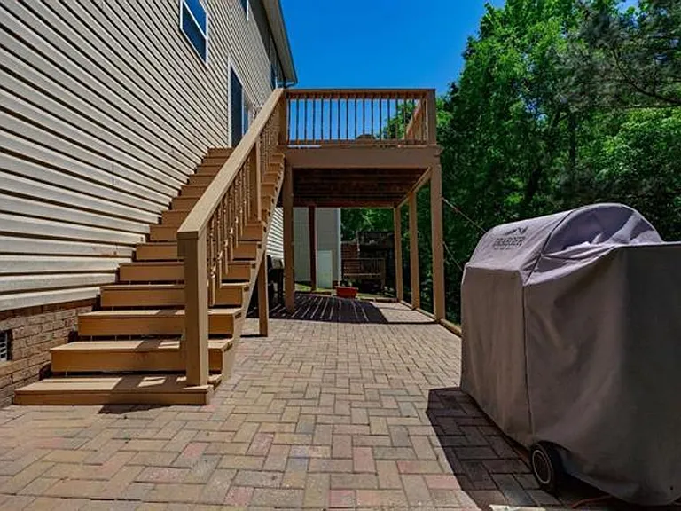 221 Allenbrooke Dr — Photo 42