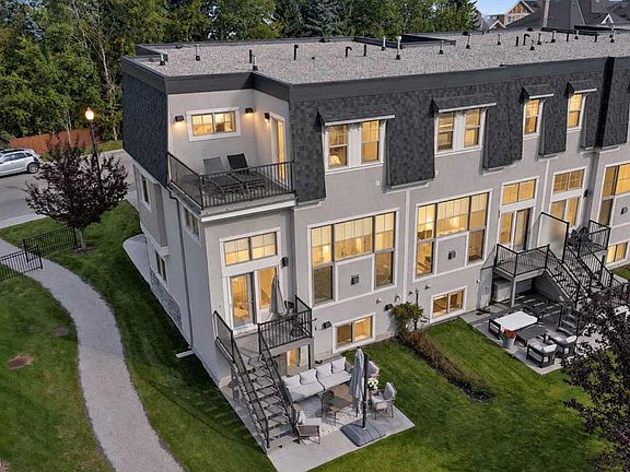 2nd image of 9045 NW Wentworth Ave SW