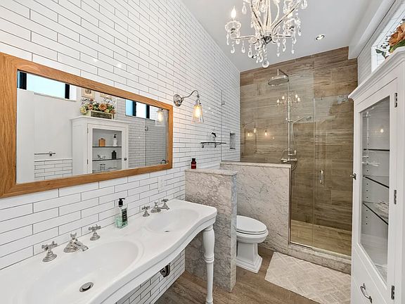5th image of 235 W 16th St APT 1