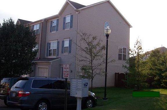 Side showing common area