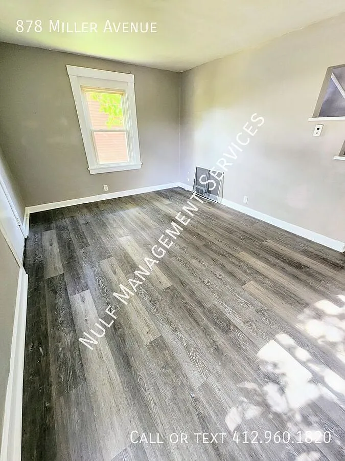 2 bed, 1 bath in Clairton — Photo 2