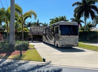 13536 Snook Cir, Naples, FL 34114