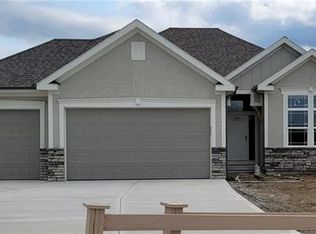 13875 NW 72nd St, Parkville, MO 64152