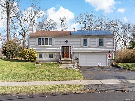 2nd image of 113 Leigh Dr