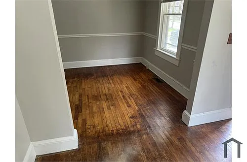 105 Woodrow St Photo 1
