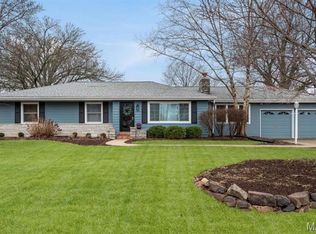 12467 Ballas Meadows Dr, Saint Louis, MO 63131