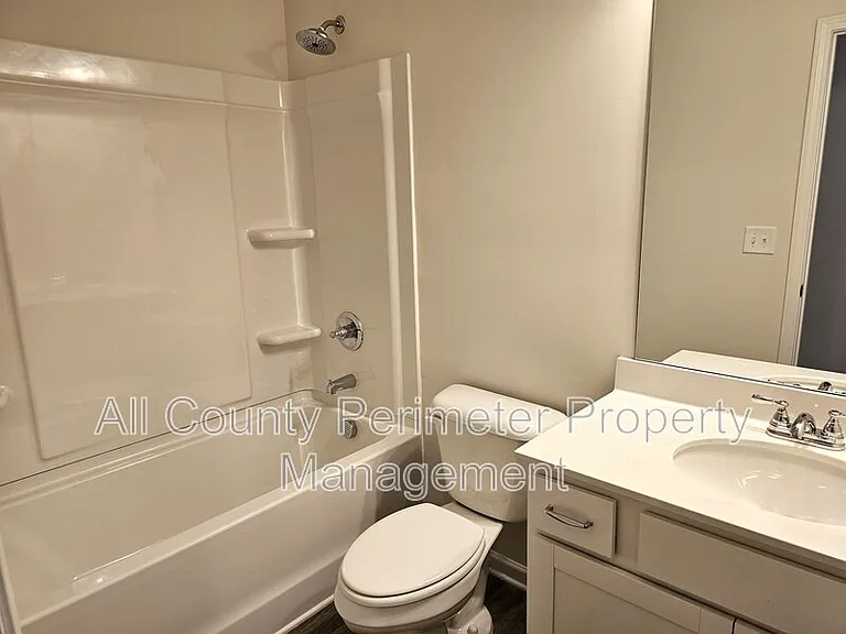 256 Dupont Dr — Photo 11
