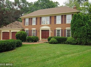21 N Lowery Ct, Sterling, VA 20165