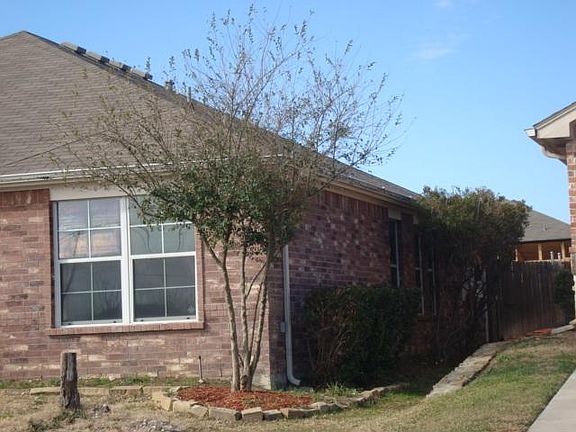 2nd image of 7966 Charlestown Ln