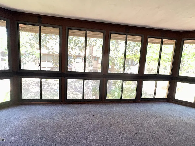 2 Pine Hurst Pl — Photo 9