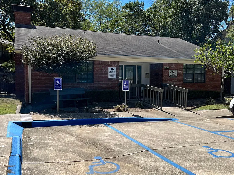 CM Properties of Fort Smith, LLC dba Oakwood Gardens — Photo 18