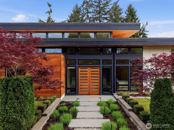 16323 NE 44th Court, Redmond, WA 98052