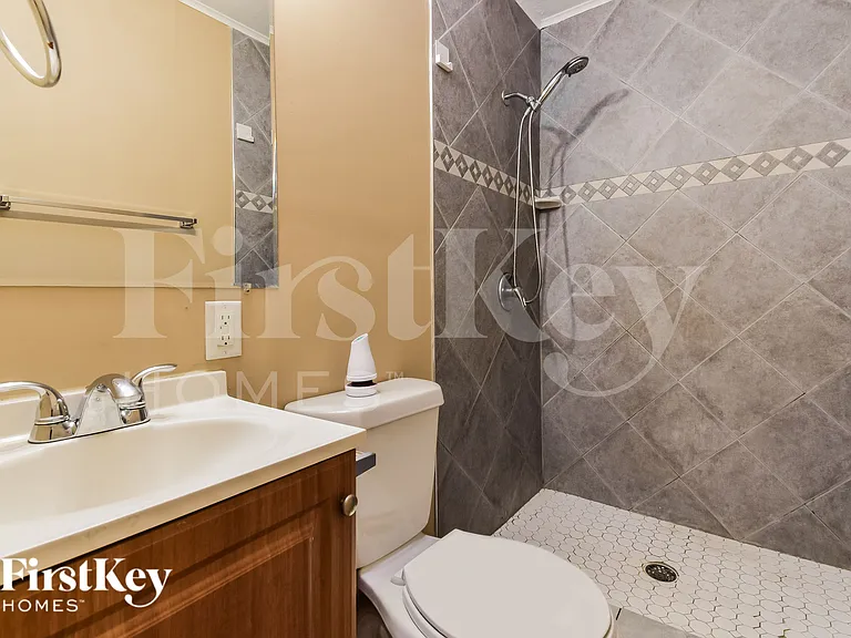 2231 Scotty Cir — Photo 11