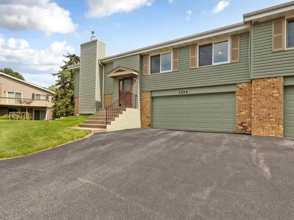 5226 Beachside Dr, Minnetonka, MN 55343