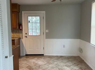 808 Templecliff Rd, Baltimore, MD 21208