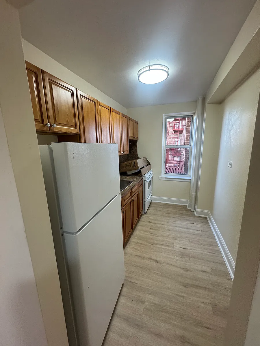 Building Photo - 2072 20th Ln #2E
