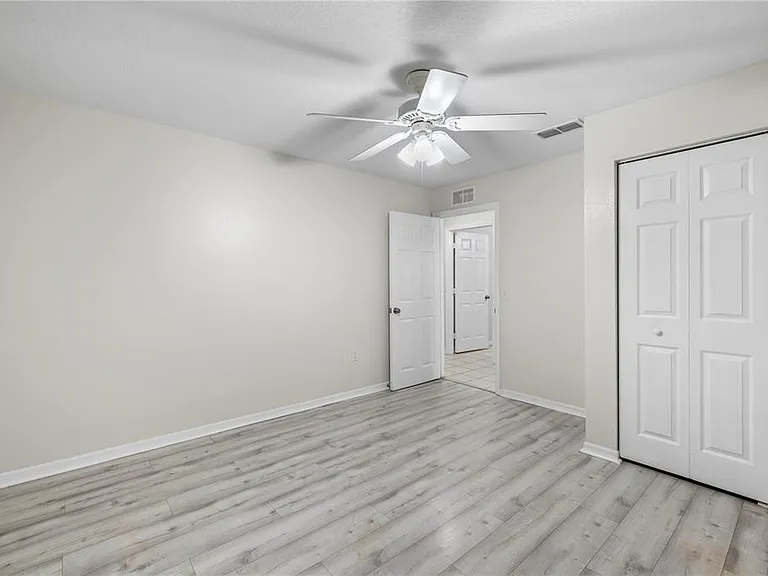 37228 Grassy Hill Ln — Photo 23