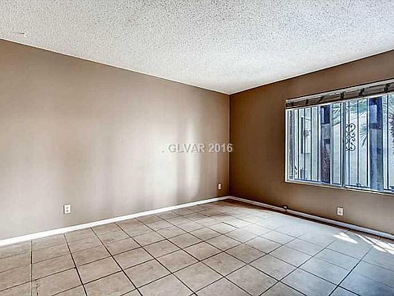 5th image of 6039 Bromley Ave #6039