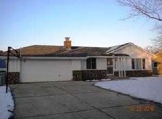 9668 W Arch Ave, Milwaukee, WI 53224