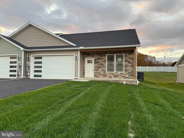 11819 Mystic Rock Ln S, Waynesboro, PA 17268