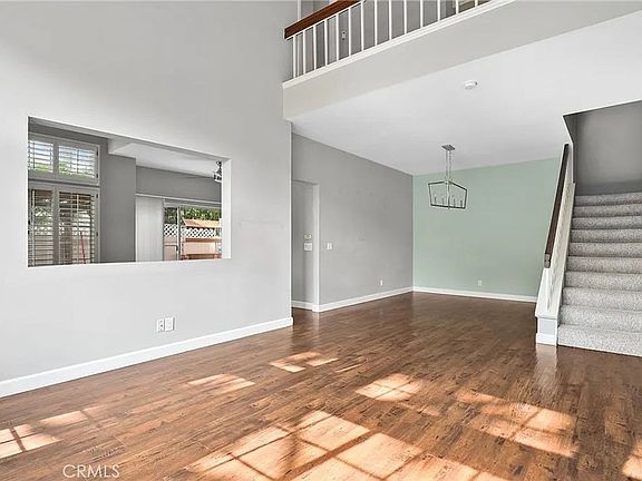 4th image of 1092 Amberton Ln