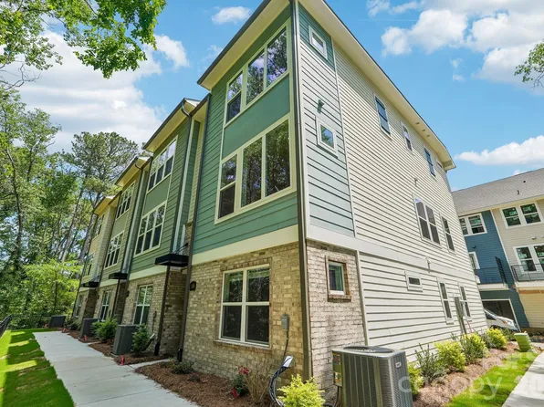 1526 Lithium Ln, Charlotte, NC 28211
