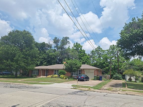 2nd image of 1805 Melody Ln