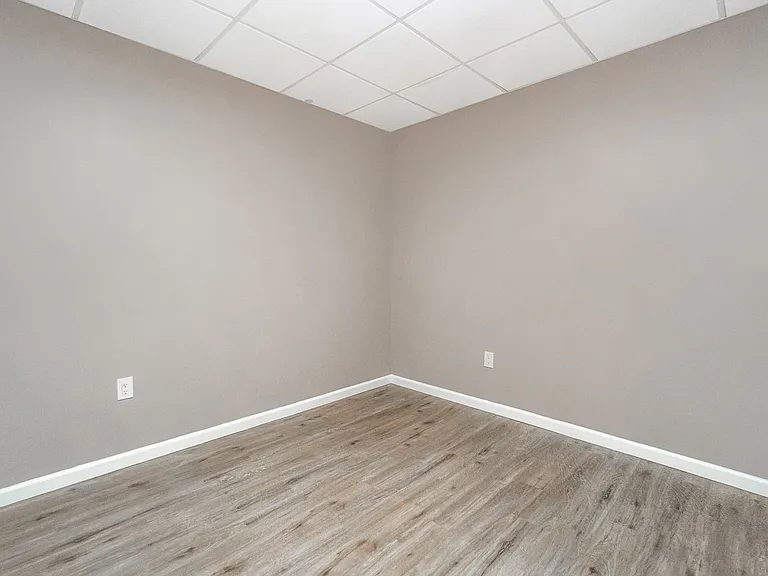 2269 Pennsylvania Ave — Photo 53