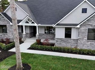 5535 W Huron River Dr, Dexter, MI 48130