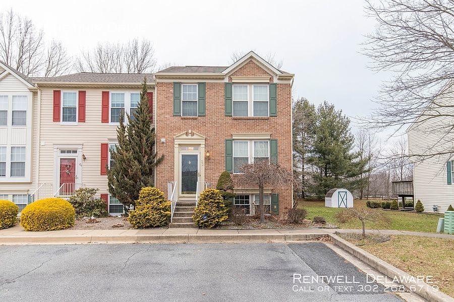 1st image of 22 Photinia Dr