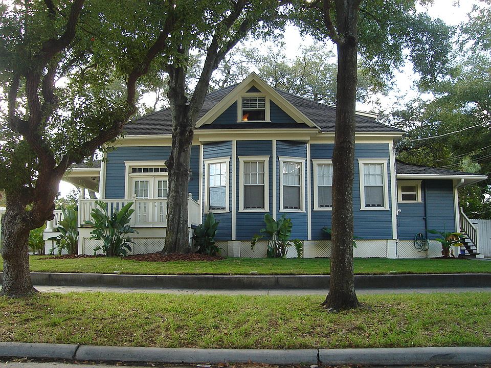 1st image of 1101 W De Leon St APT A