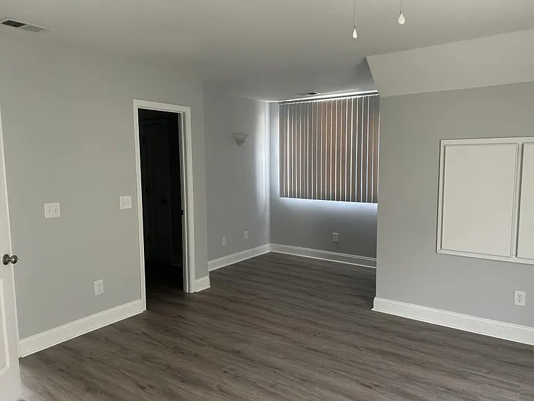 3713 Breckridge Cir — Photo 13