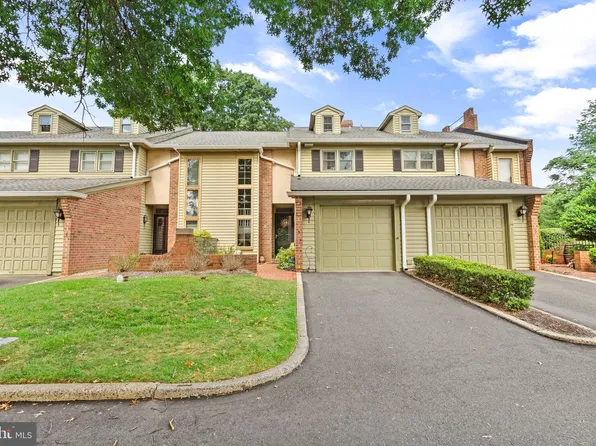 5 Sutphin Pnes, Yardley, PA 19067