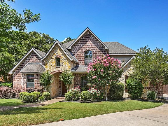 2nd image of 3231 Shadow Wood Cir