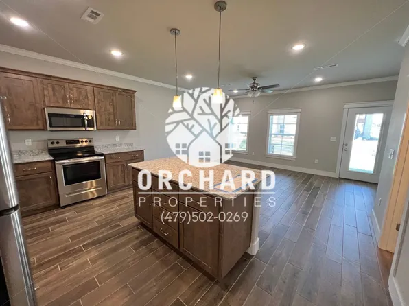 3012-3022 N. Conway Drive