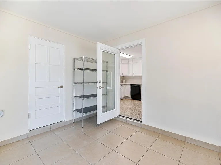 202 Pine Rd — Photo 13