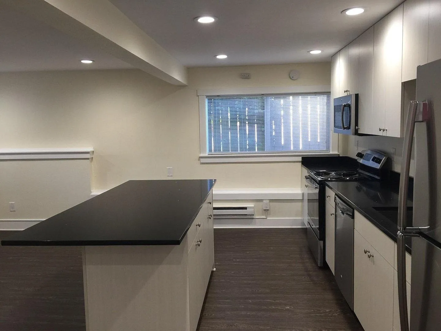 1 bed, 800 sqft, $1,645 — Photo 2