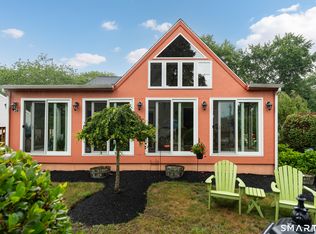 34 Quotonset Ln, Westbrook, CT 06498