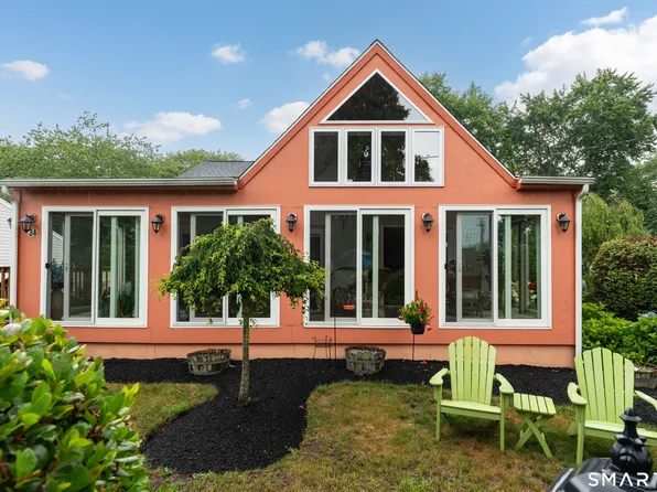 34 Quotonset Lane, Westbrook, CT 06498